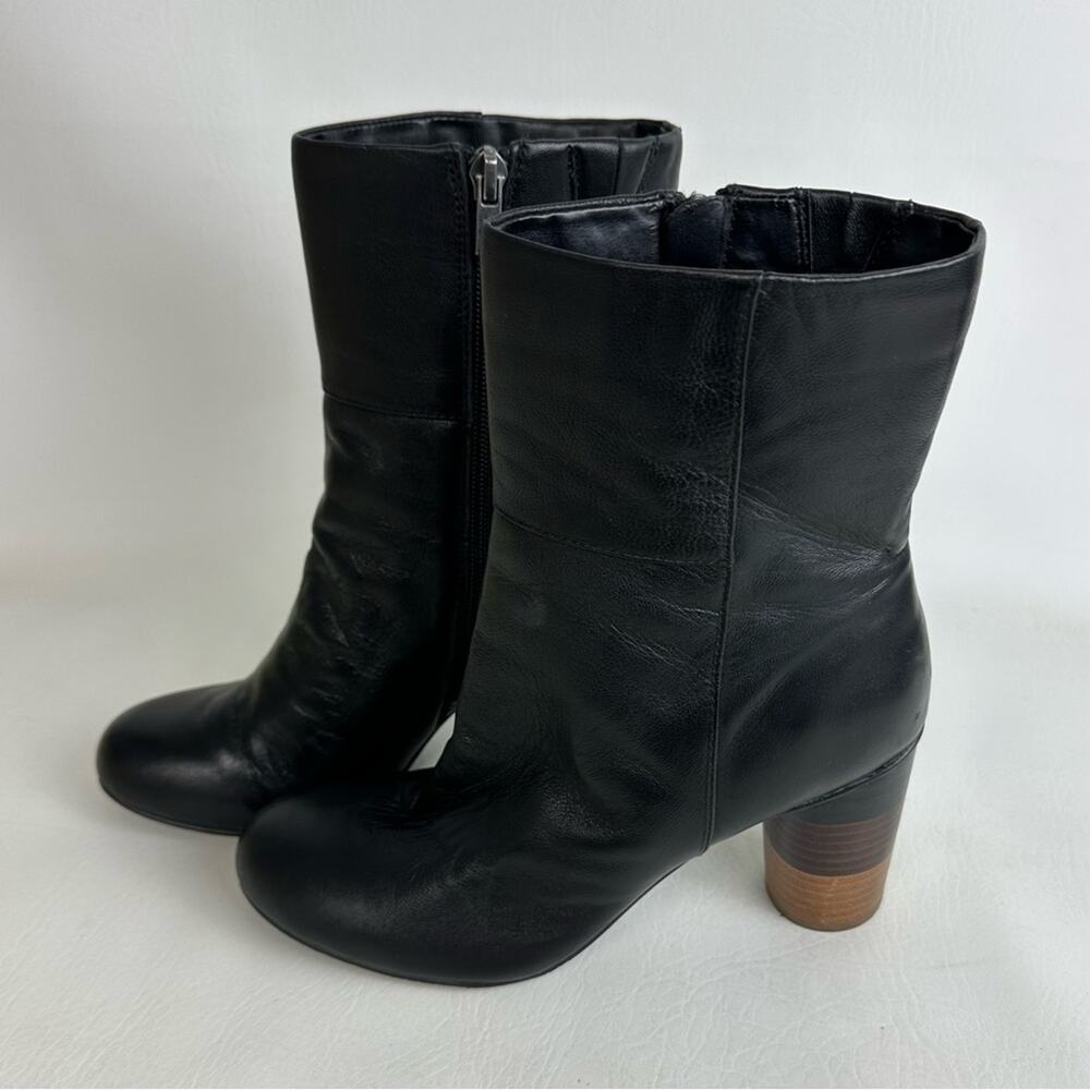 Very Volatile Womens Stacked Heeled Boots Black Leather Ankle Booties Size 6.5